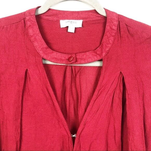 UMGEE | Choker Style Deep V Top Red Women’s Size Medium - Picture 3 of 9